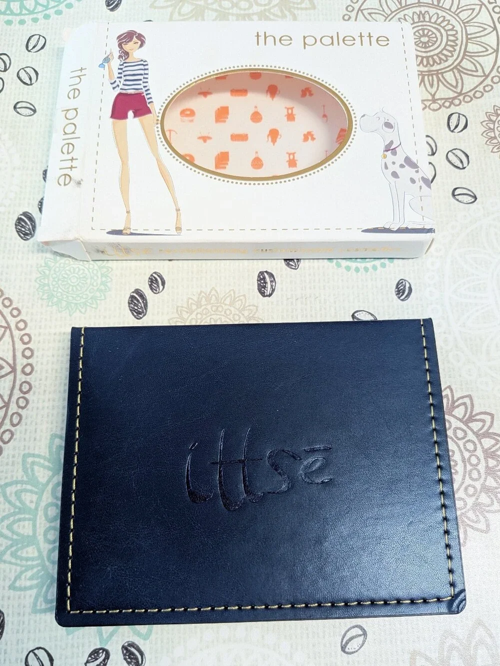 Ittse The Palette Empty Magnetic Eyeshadow Palette